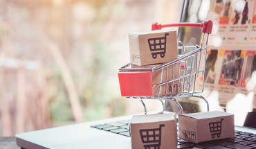 What Is Digital Commerce | A Guide To Modern e-Commerce